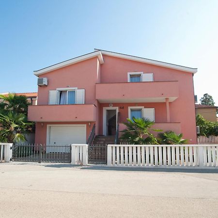 Apartments Maric With Parking Umago Esterno foto
